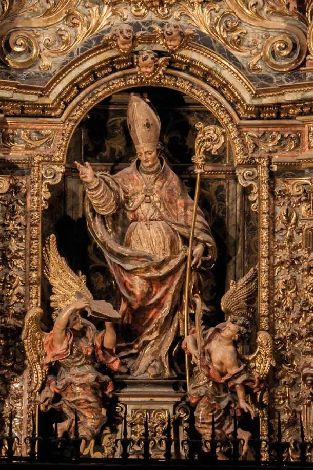 San Narciso en el retablo de su capilla de la catedral de Girona, obra del escultor Pau Costa (1718-1724)