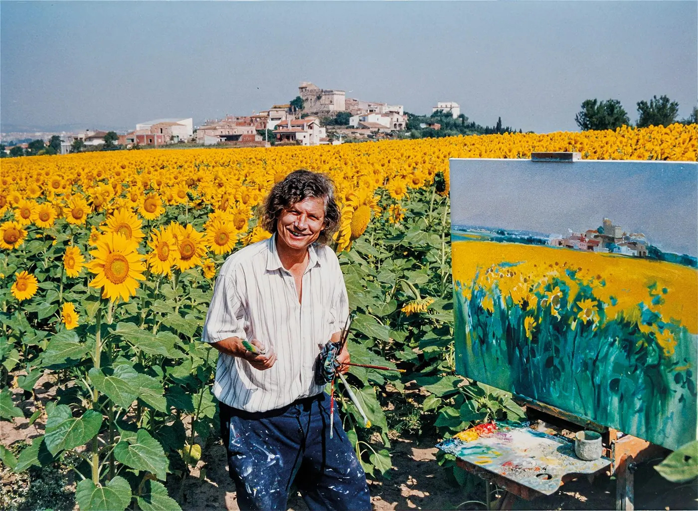 Lluís Roura pintando «El Far d'Empordà» · Fotografía: Josep Oliva